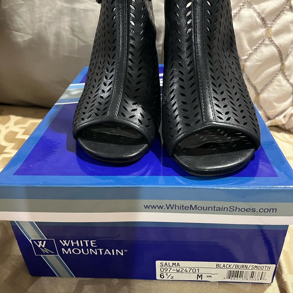 Salma/Black
